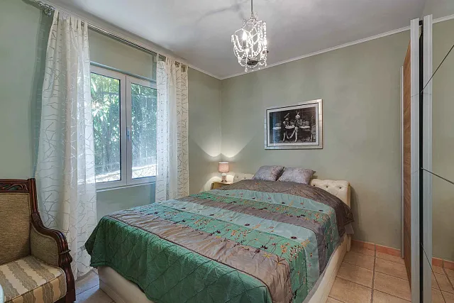 Three-Bedroom Ground-Floor Apartment with Private Entrance and Sea View — photo 35